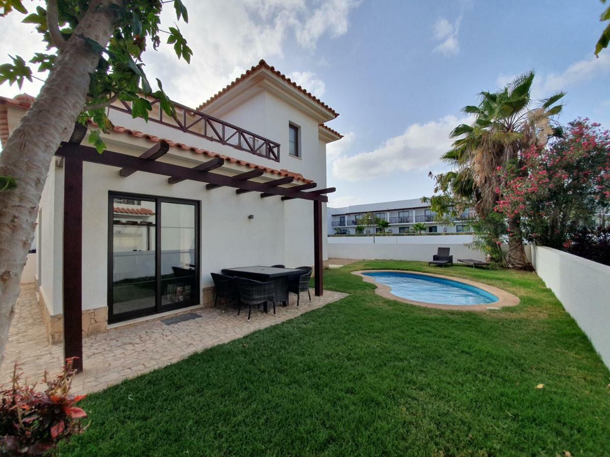 Villa With Privat Pool Near Beach Santa Maria Sal Kap Verde Exterior foto